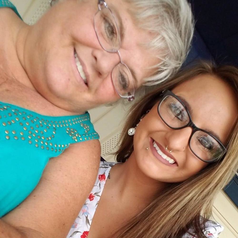 Meet your Posher, Ali